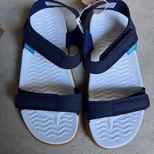 Native Shoes Children’s Velcro Strap Sandal, Navy Blue